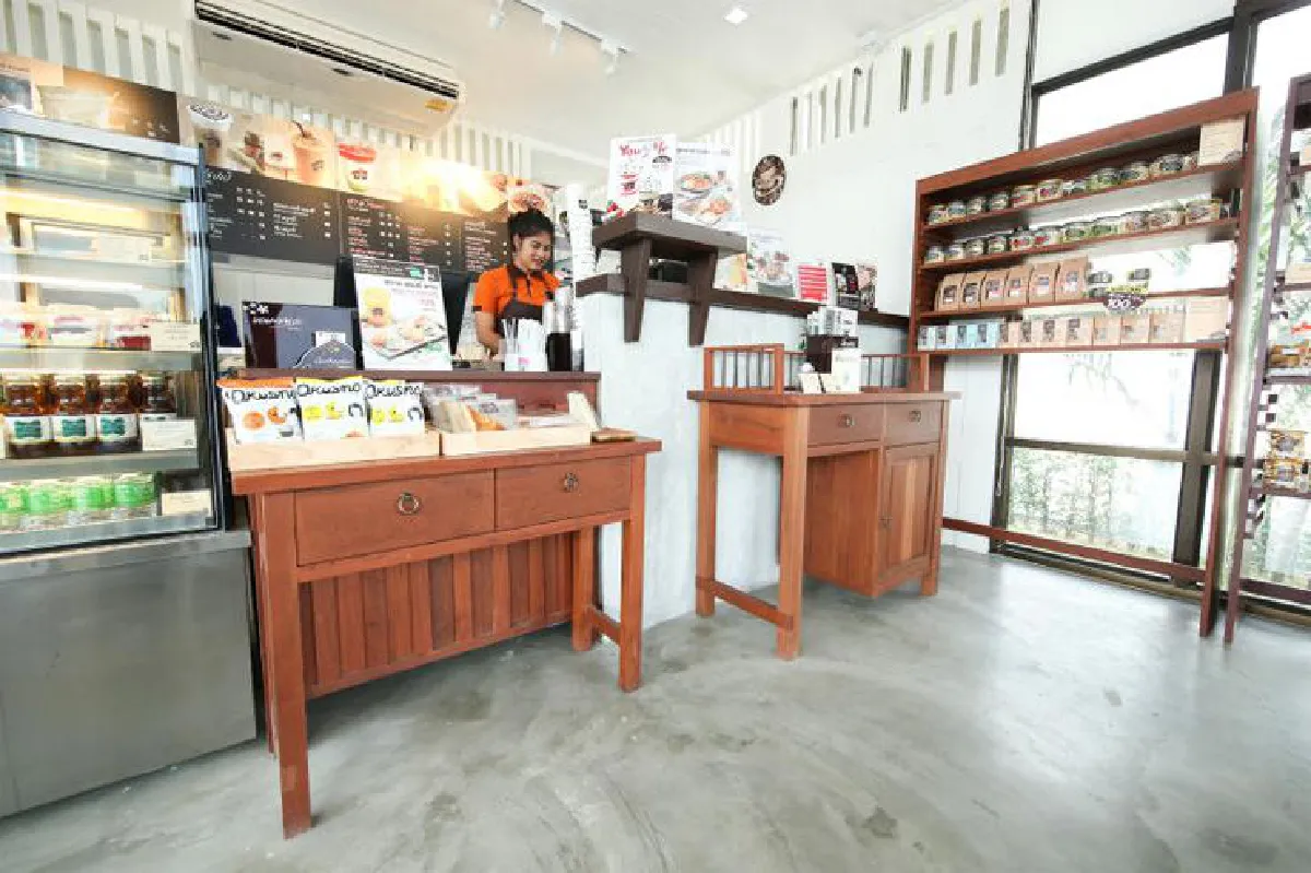 โรงเรียนพระดาบส สร้างสัมมาชีพ สร้างเฟอร์นิเจอร์พันธุ์ไทย