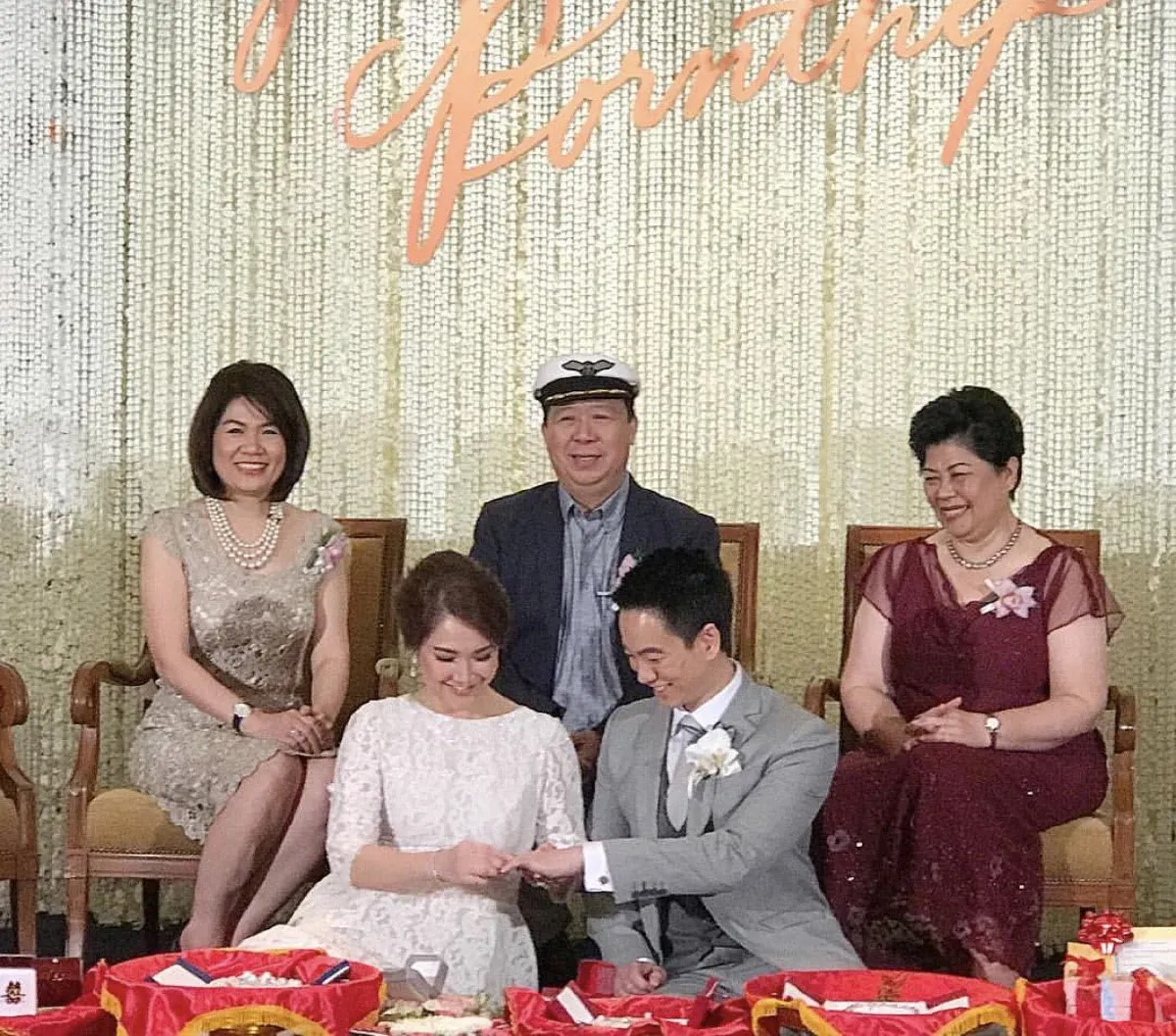 สละโสดแล้ว! ตุ๊กตา อินทิรา จูงมือแฟนหนุ่มเข้าพิธีวิวาห์อลังการ