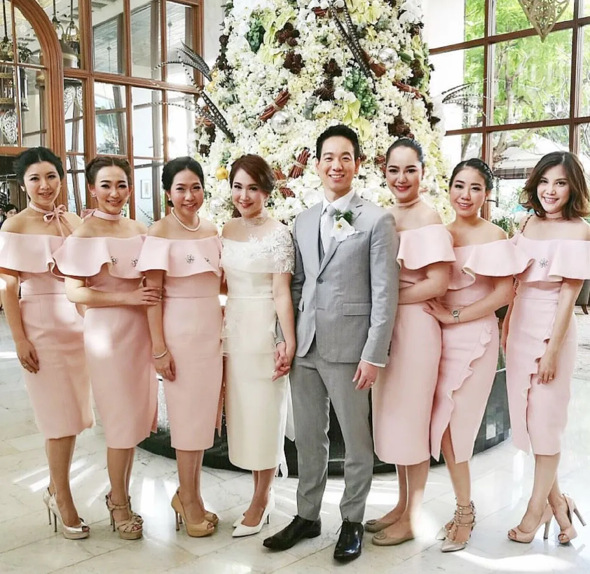 สละโสดแล้ว! ตุ๊กตา อินทิรา จูงมือแฟนหนุ่มเข้าพิธีวิวาห์อลังการ