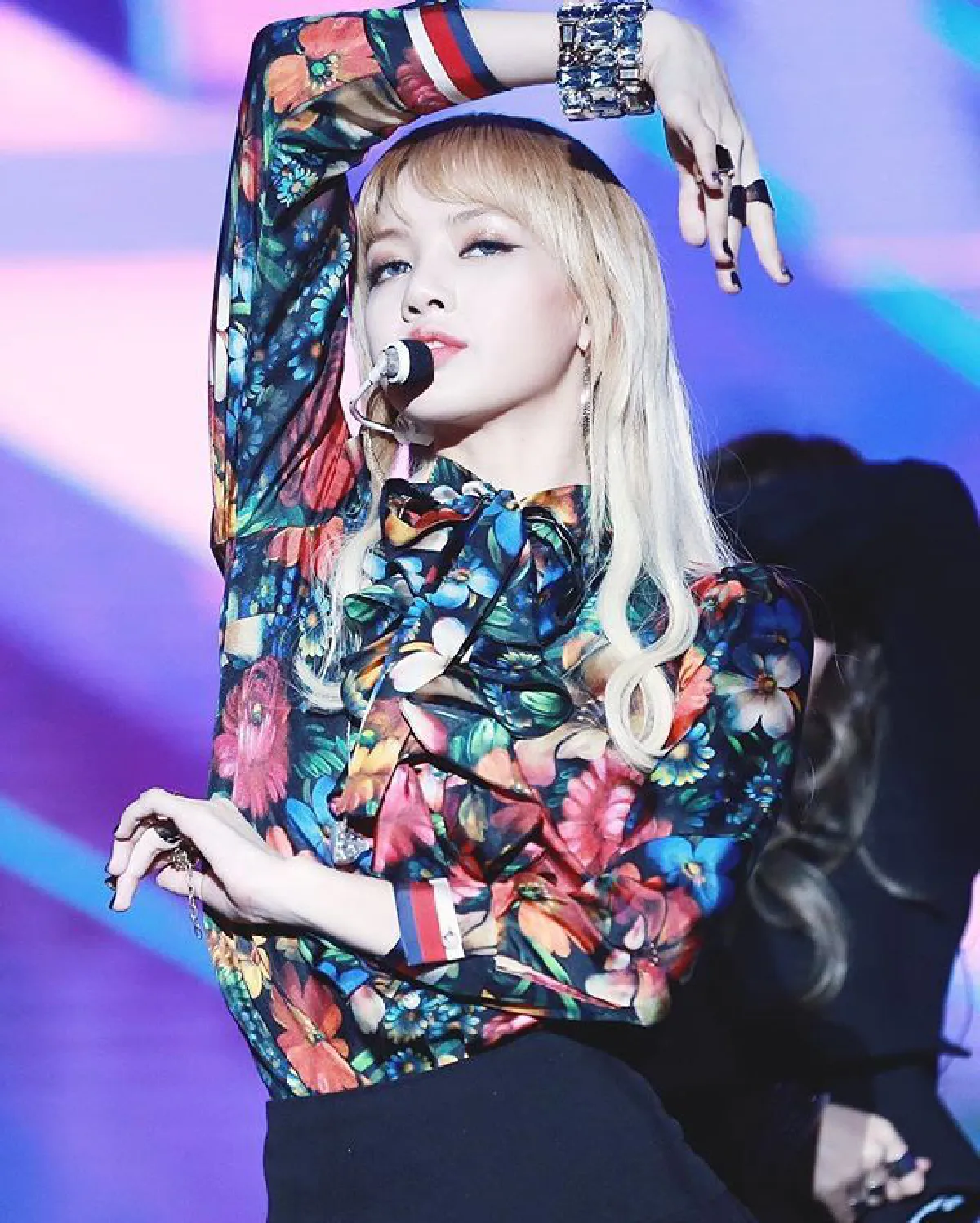 สองสาวไทย ใหม่-ลิซ่า ติดโผ 100 อันดับสาวหน้าสวยที่สุดในโลกปี 2016