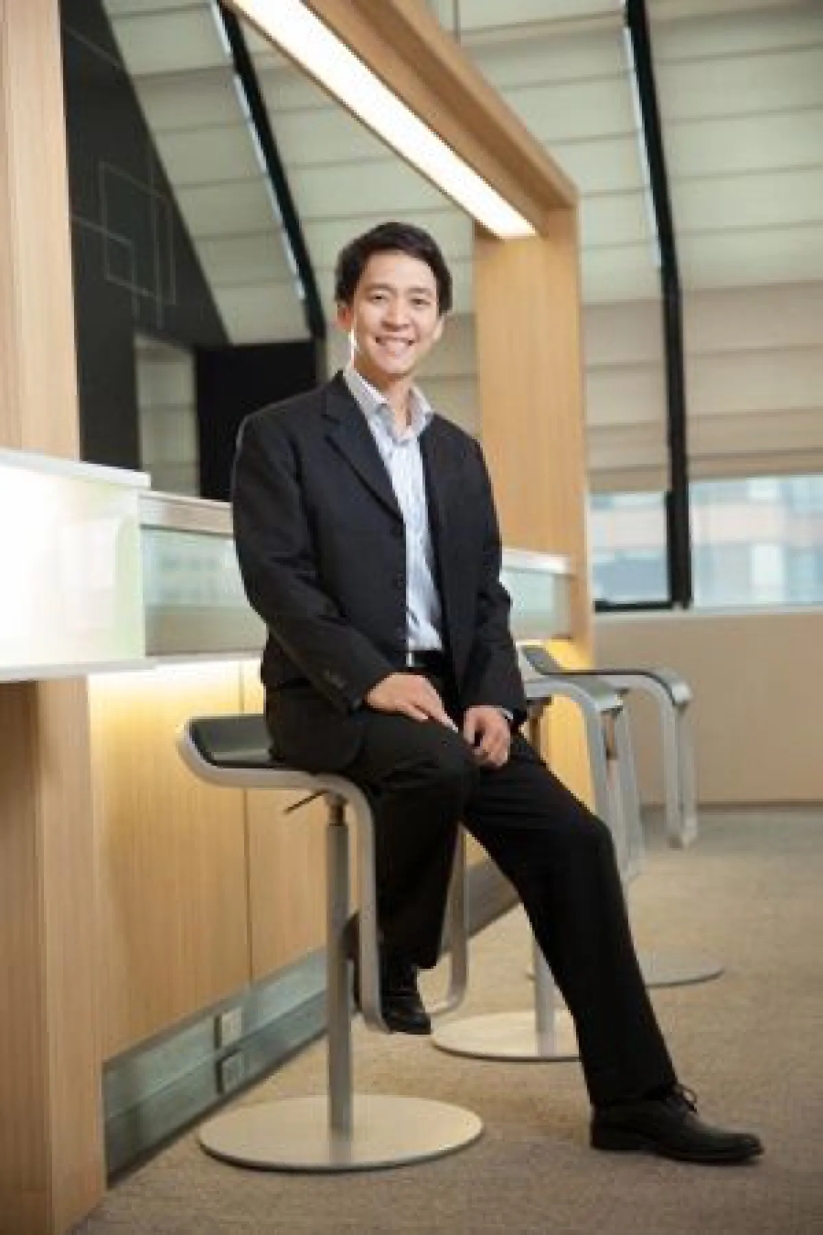 มือถือระดมข่ายรับปีใหม่ เอไอเอสอัด4จีส่งสุข