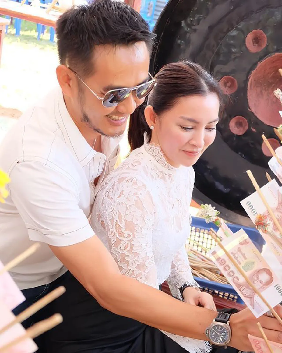 46 ยังแจ๋ว! ปุ้ย พิมลวรรณ เล่นโยคะโชว์หุ่นยังเซี๊ยะริมทะเล
