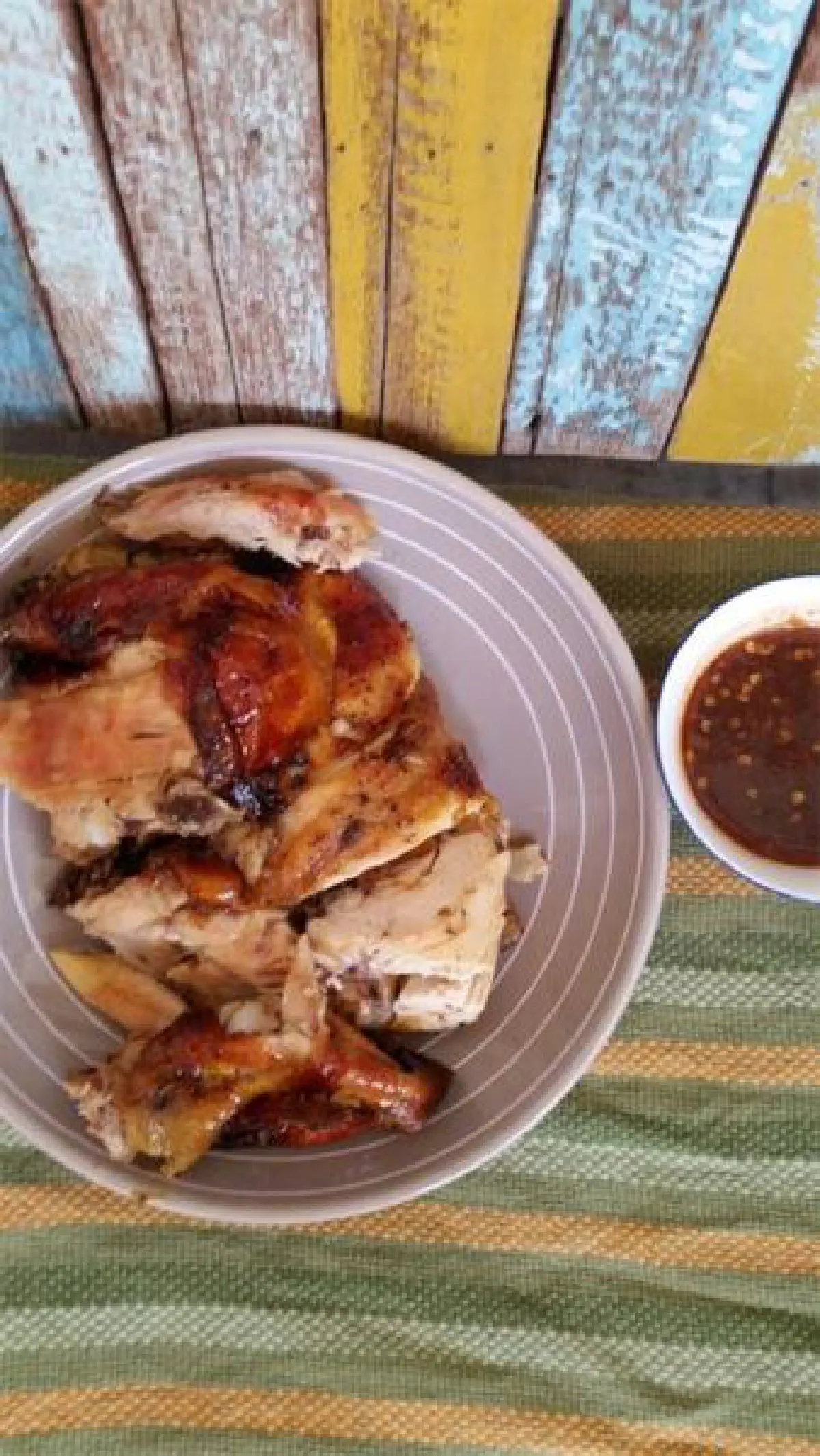 เนื้อฉ่ำ ไก่หมุนอบน้ำผึ้งจิระภา