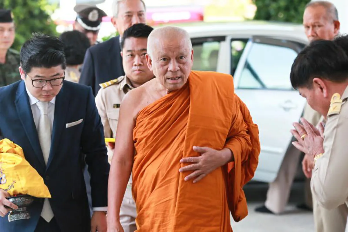 8 สมเด็จพระราชาคณะ เส้นทางการสถาปนาสมเด็จพระสังฆราช