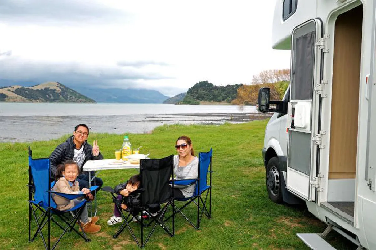 2 มาดามส์   เลี้ยงลูกด้วยการเดินทาง