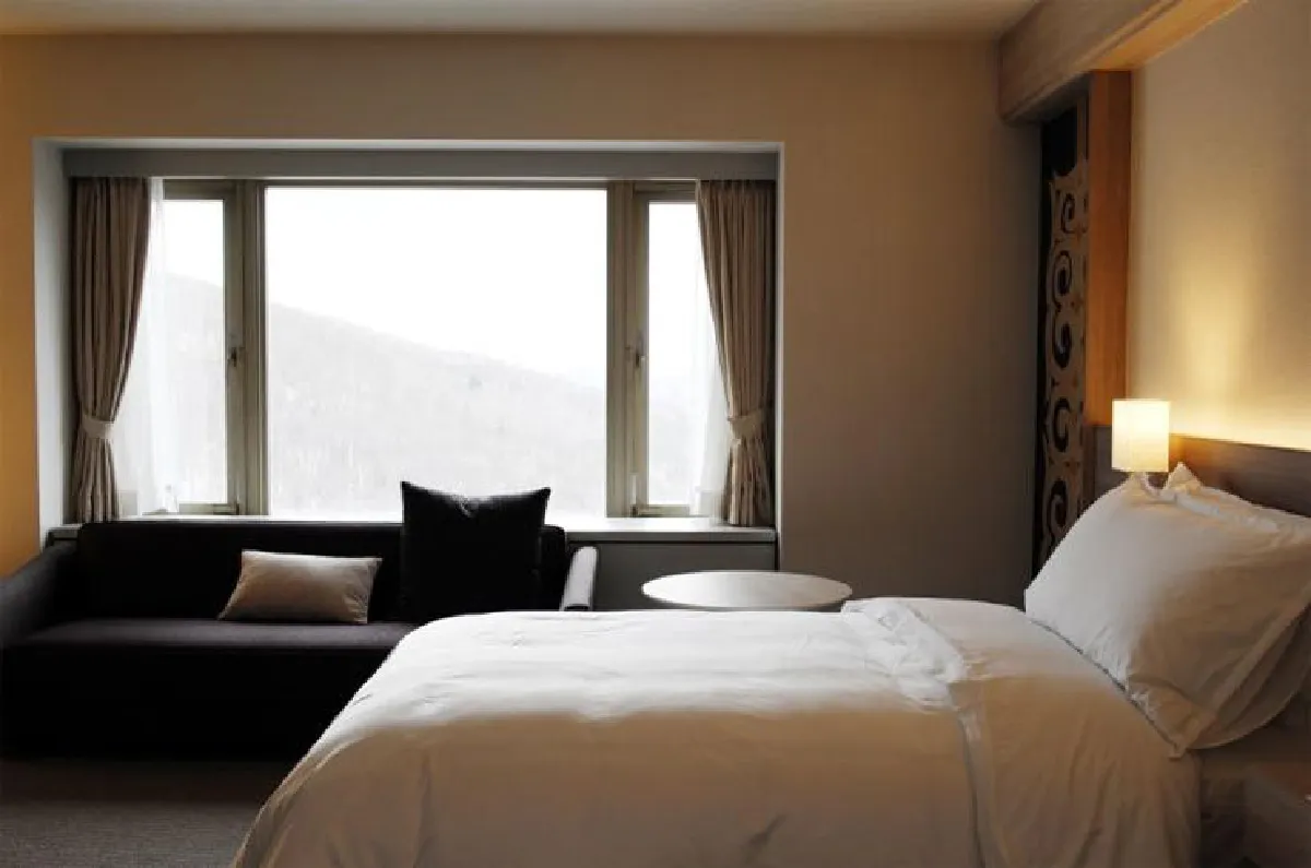 อะ ทรีบิวต์ พอร์ตโฟลิโอ ฮอกไกโด ตามรอยคุณเด่นชัย