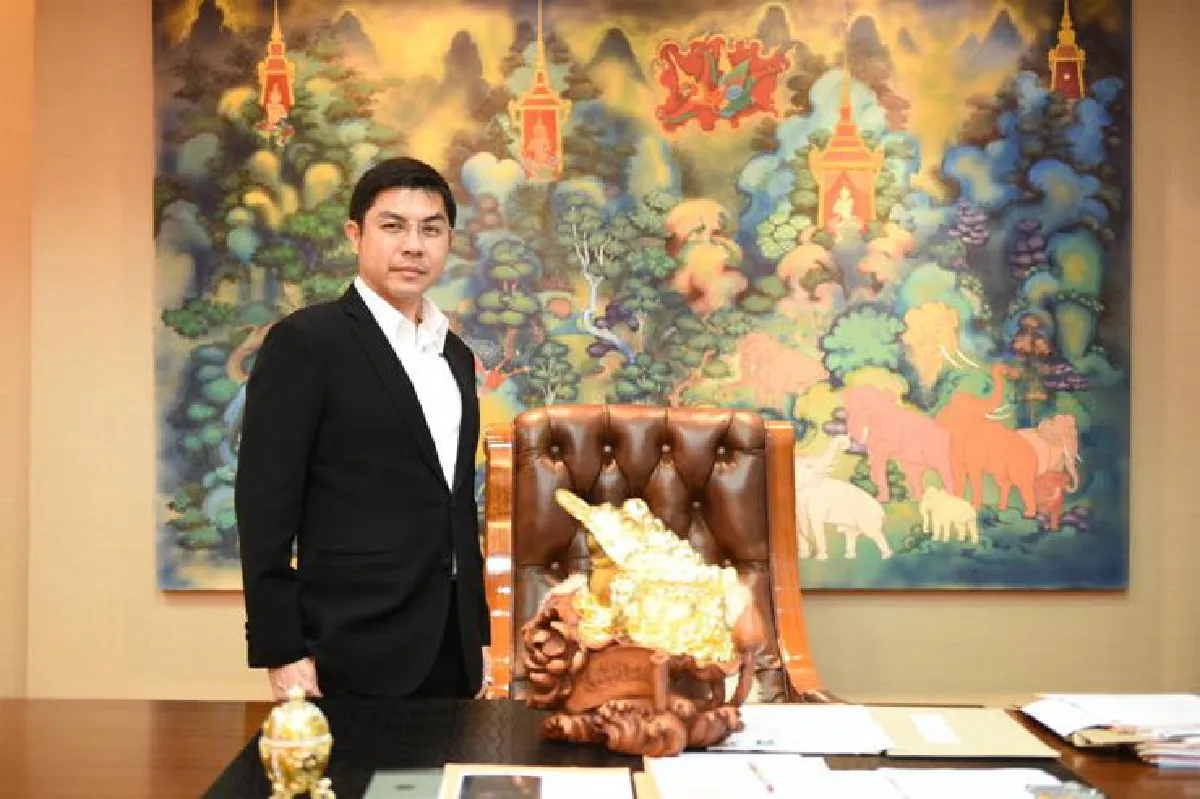 ส่งคำอวยพร เติมพลังใจปีไก่ระกา