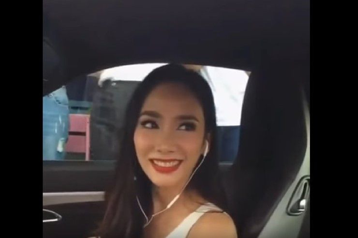 "อั้มผอมลงมะ?"คลิปอั้ม พัชราภาทักทายแฟนคลับเป็นกันเองสุดๆ "อั้มผอมลงมะ?"คลิปอั้ม พัชราภาทักทายแฟนคลับเป็นกันเองสุดๆ
