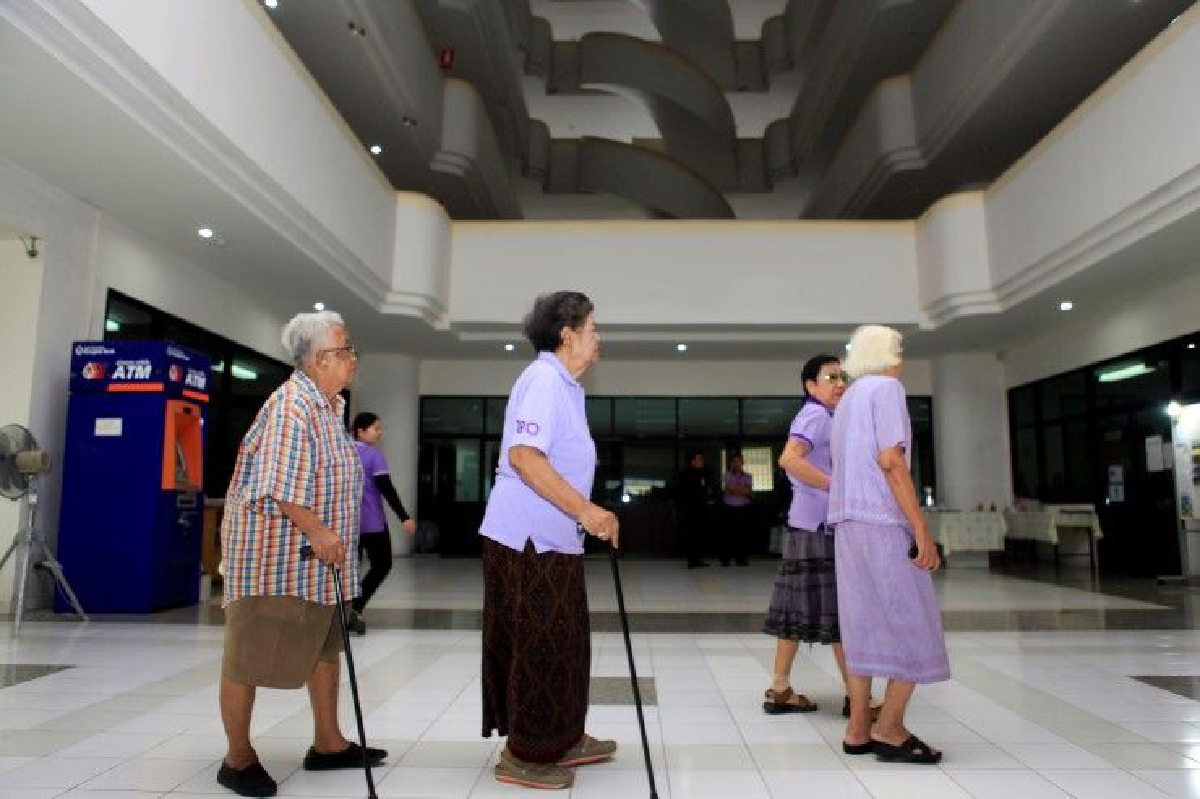 คลังขนมาตรการ รับมือสังคมผู้สูงอายุ คลังขนมาตรการ รับมือสังคมผู้สูงอายุ