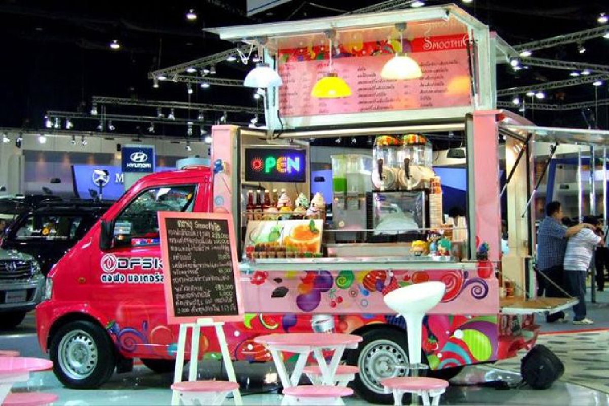 รัฐหนุน ‘ฟู้ดทรัค’ ดันตลาดรถบรรทุกเล็กโต รัฐหนุน ‘ฟู้ดทรัค’ ดันตลาดรถบรรทุกเล็กโต