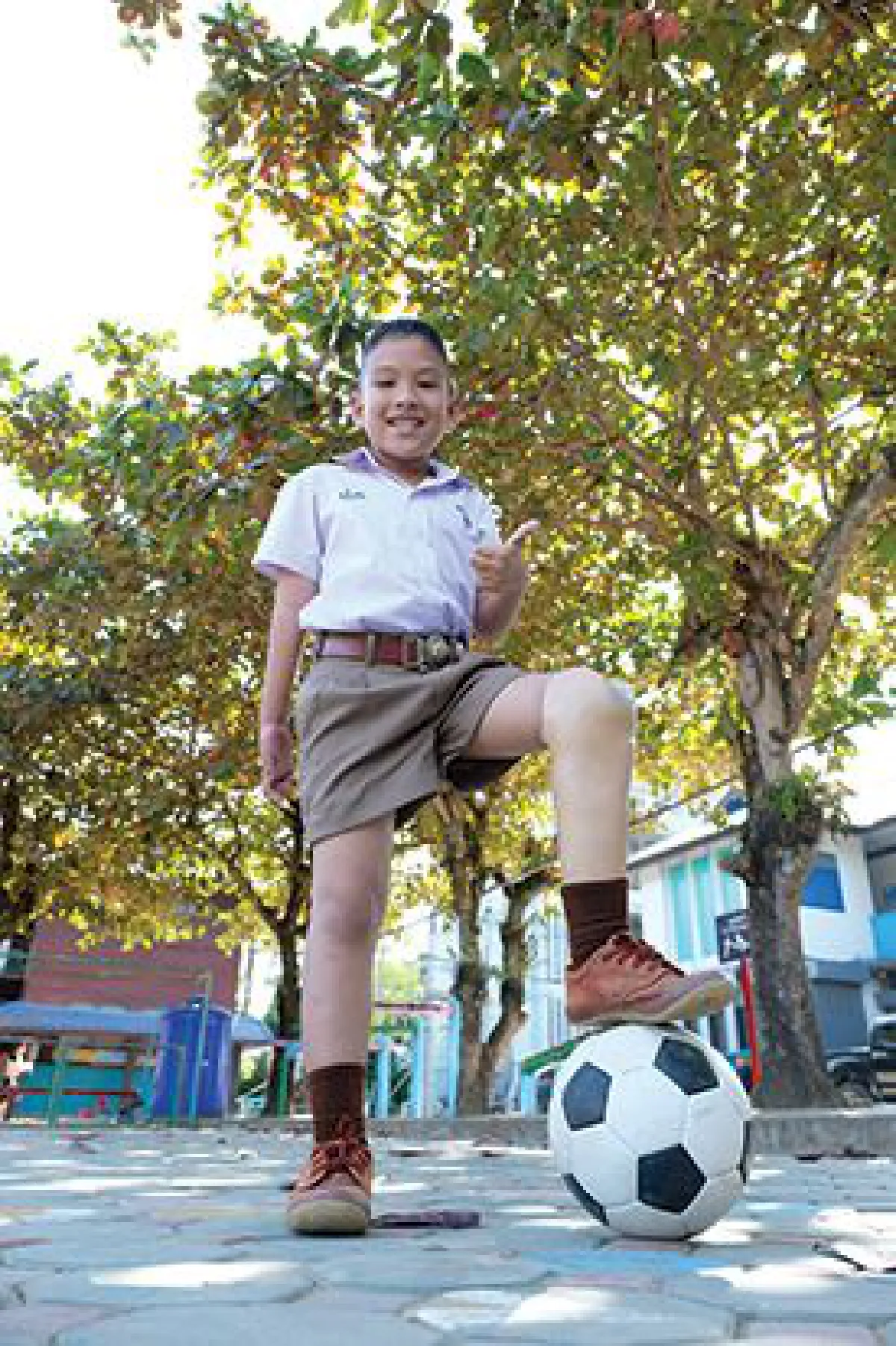 4 บุคคลที่หัวใจไม่เคยพิการ แบรนด์ชวนคนไทยร่วมสมทบทุนมูลนิธิขาเทียมฯ