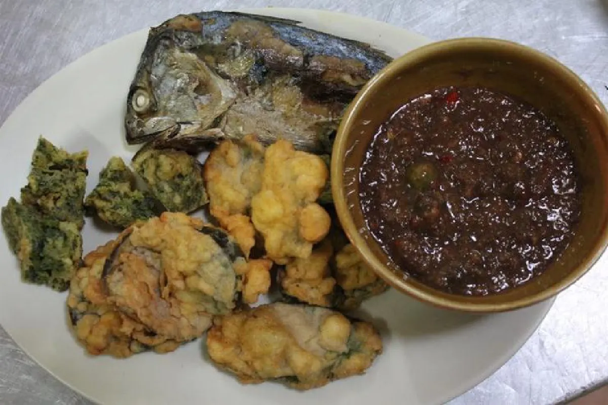 ข้าวแกงพรรณี อร่อยจากรุ่นแม่สู่รุ่นลูก