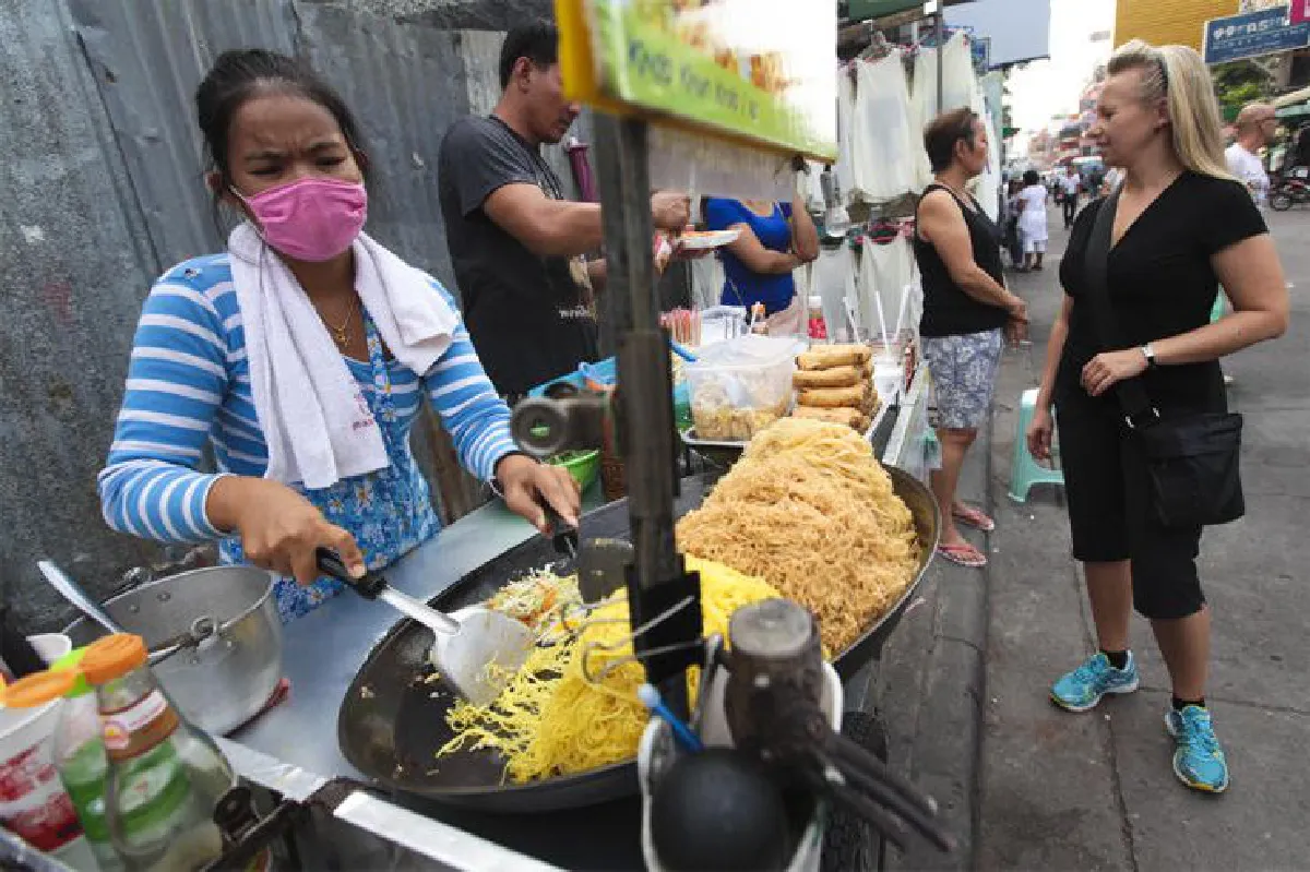 ในเงา ‘สตรีทฟู้ดเมืองกรุง’