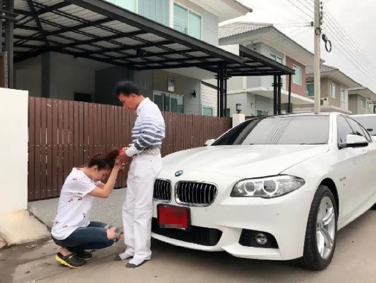 ใจป้ำ!"จ๊ะ อาร์สยาม"ถอยบีเอ็มป้ายแดงให้ของขวัญปีใหม่พ่อ