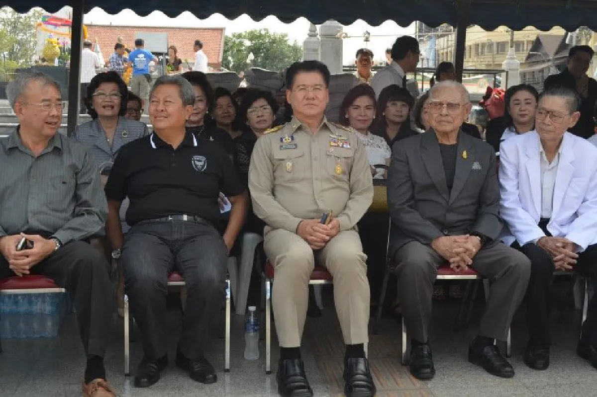 โคราชเปิดศูนย์รับบริจาคช่วยน้ำท่วมใต้