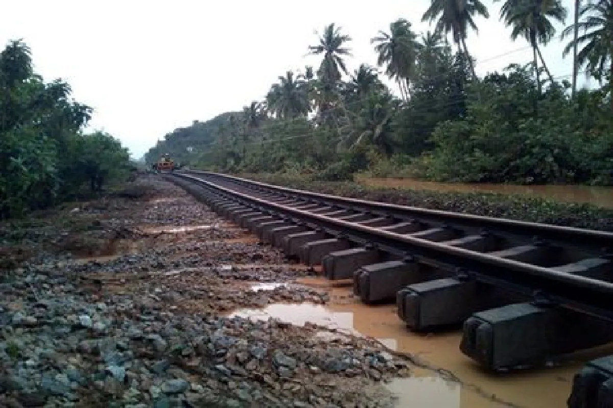 รฟท.แจ้งปรับเดินรถไฟสายใต้น้ำท่วมทางขาด