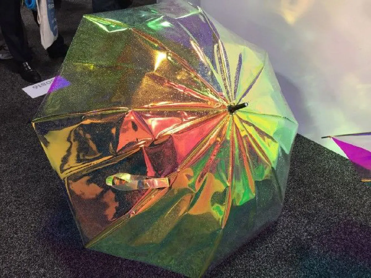 เบื่อมั้ยฝนตกทุกครั้งที่ไม่ได้เอาร่มมา? เชิญพบกับร่มอัจฉริยะที่บอกได้ว่าฝนจะตกเมื่อไหร่!