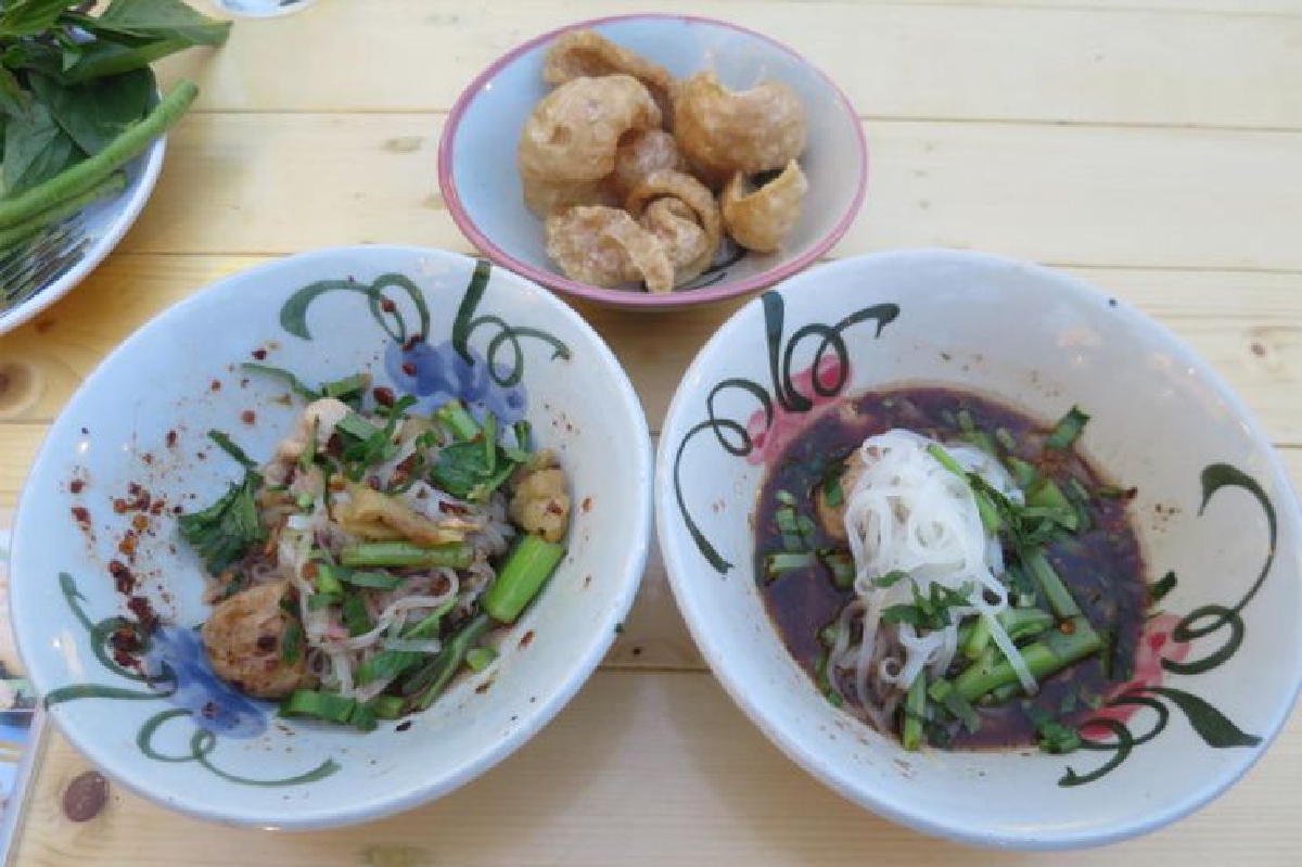 ติ่ง.เตี๋ยวเรือไม่ปรุงก็อร่อย ติ่ง.เตี๋ยวเรือไม่ปรุงก็อร่อย