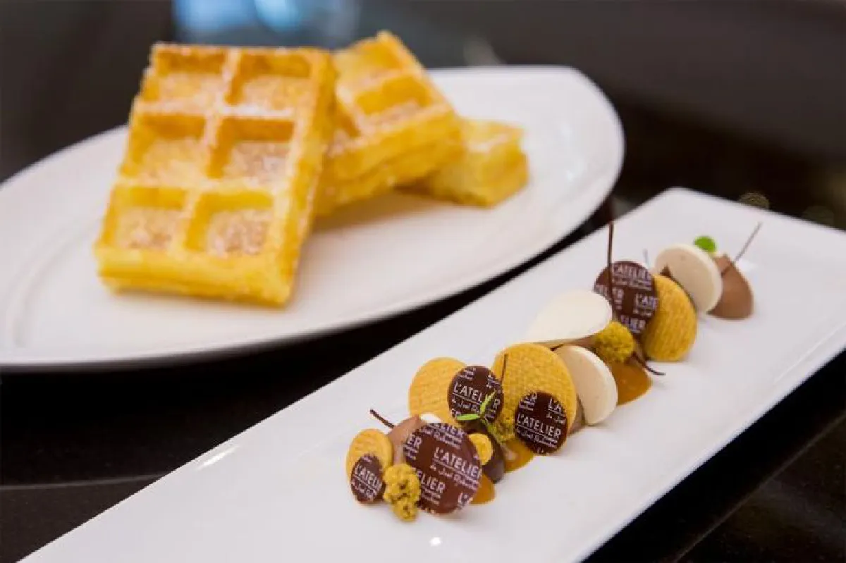 อร่อยหรูกลางห้าง เลอ ซาลง เดอ ลัตเตอลิเย เดอ โชเอล โรบูชง