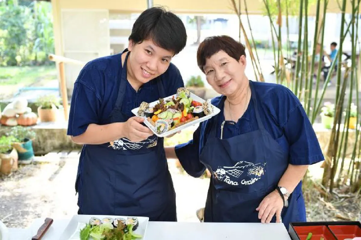 เชียงรายประทับใจ ร้านอาหารฟูจิจัดให้