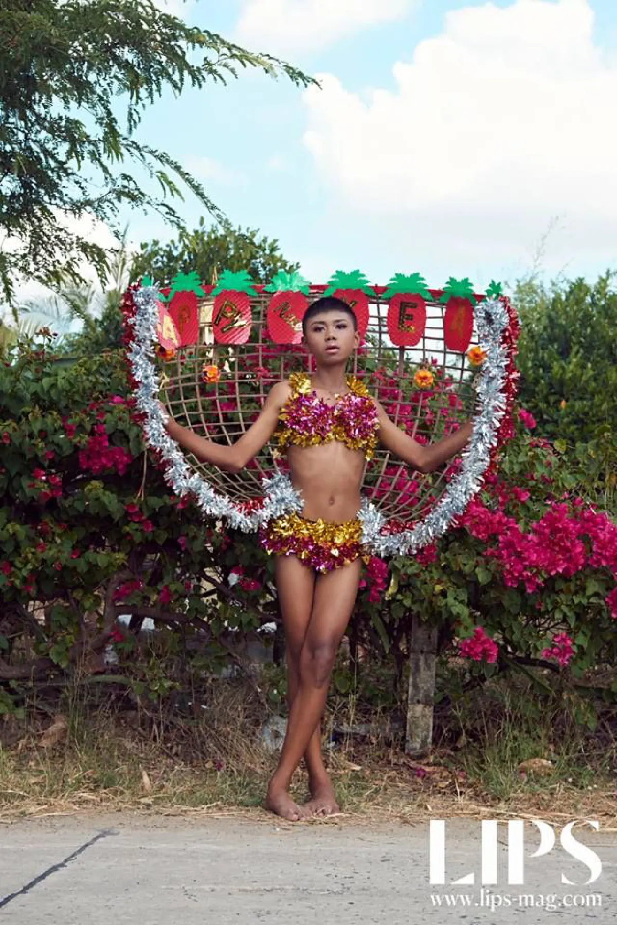 จัดเต็มทุกท่วงท่า..แฟชั่นบ้านนาสุดเก๋จาก กี้กี้จูโน่ และผองเพื่อน