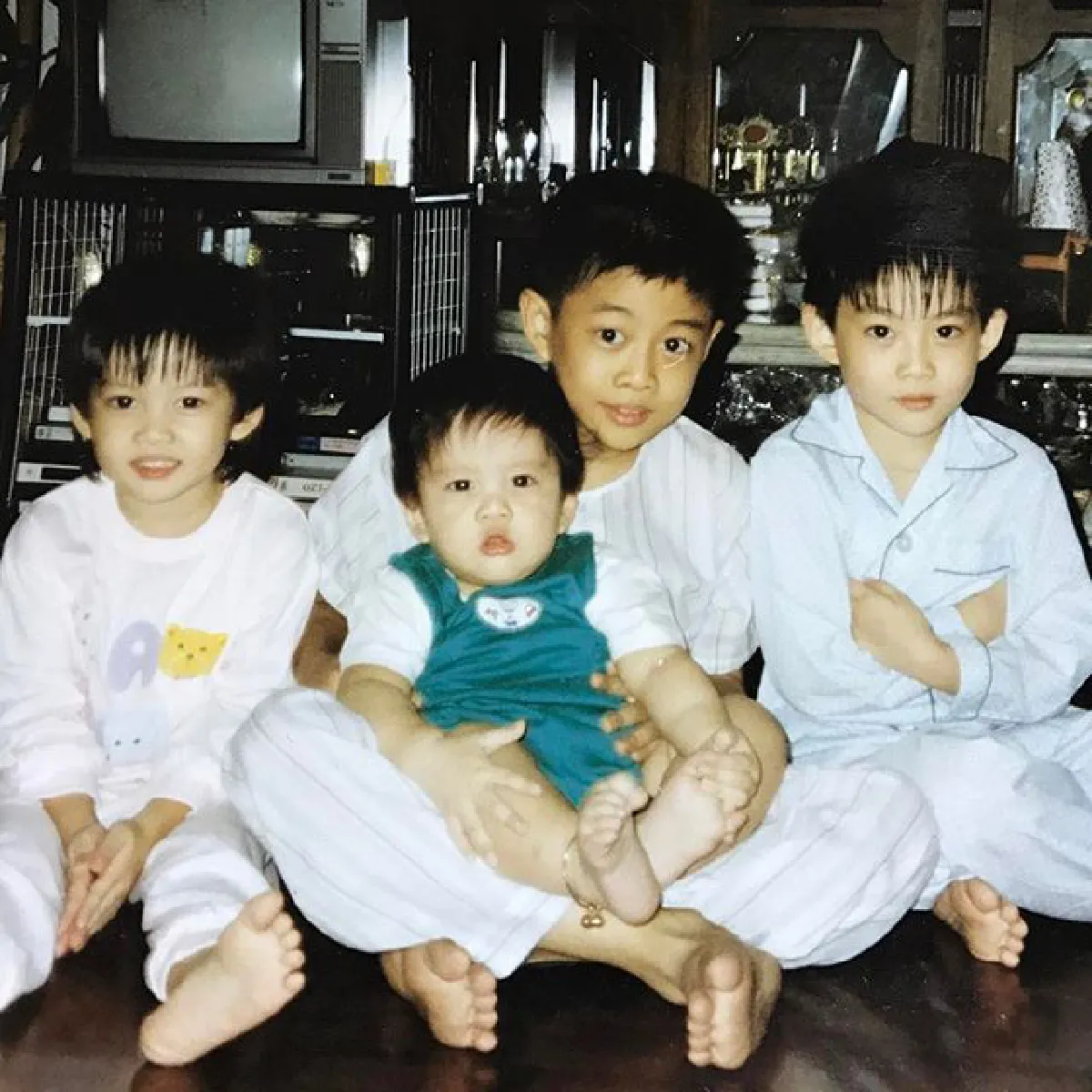 ฉายแววหล่อ 10 ภาพวัยเด็กดารา..โตมาเป็นพระเอกในดวงใจ