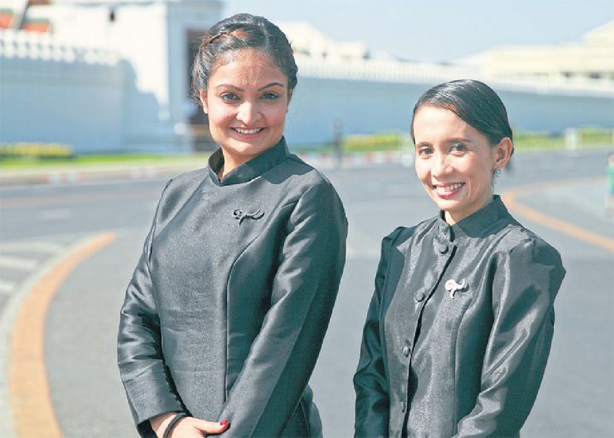 สองคนสองใจ ร่วมกันหนึ่งจิตอาสา สองคนสองใจ ร่วมกันหนึ่งจิตอาสา