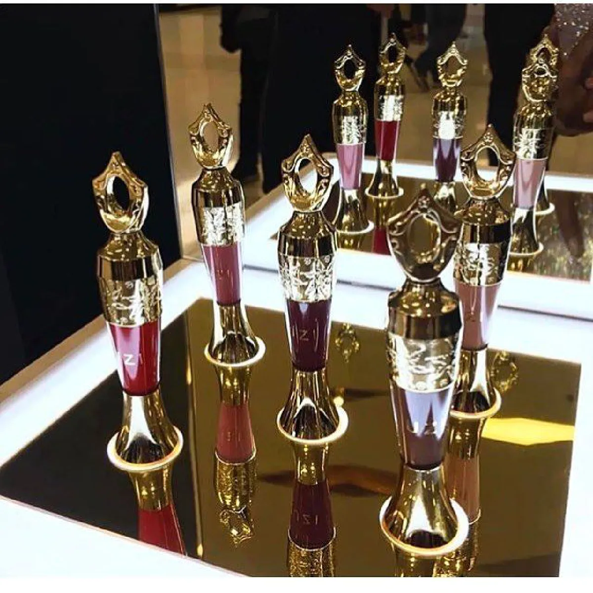 ขวัญ อุษามณี อวดลุคแซ่บ! ในชุดเดรสแหวกอกสุดเซ็กซี่