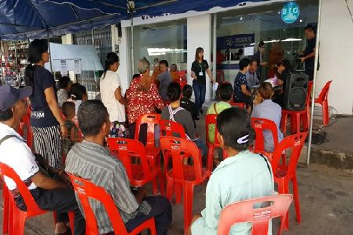 หมอใจบุญ!เปิดคลินิกรักษา'โรคตา'ฟรี ถวายในหลวง ร.9