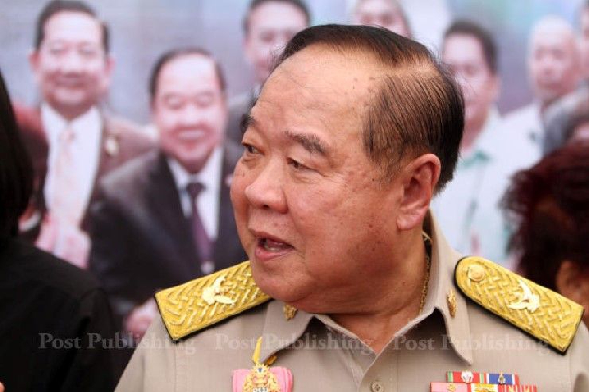 ประวิตรย้ำไม่เอาข้อเสนอนโยบายยุค "ป๋าเปรม" มาใช้ปรองดอง ประวิตรย้ำไม่เอาข้อเสนอนโยบายยุค "ป๋าเปรม" มาใช้ปรองดอง