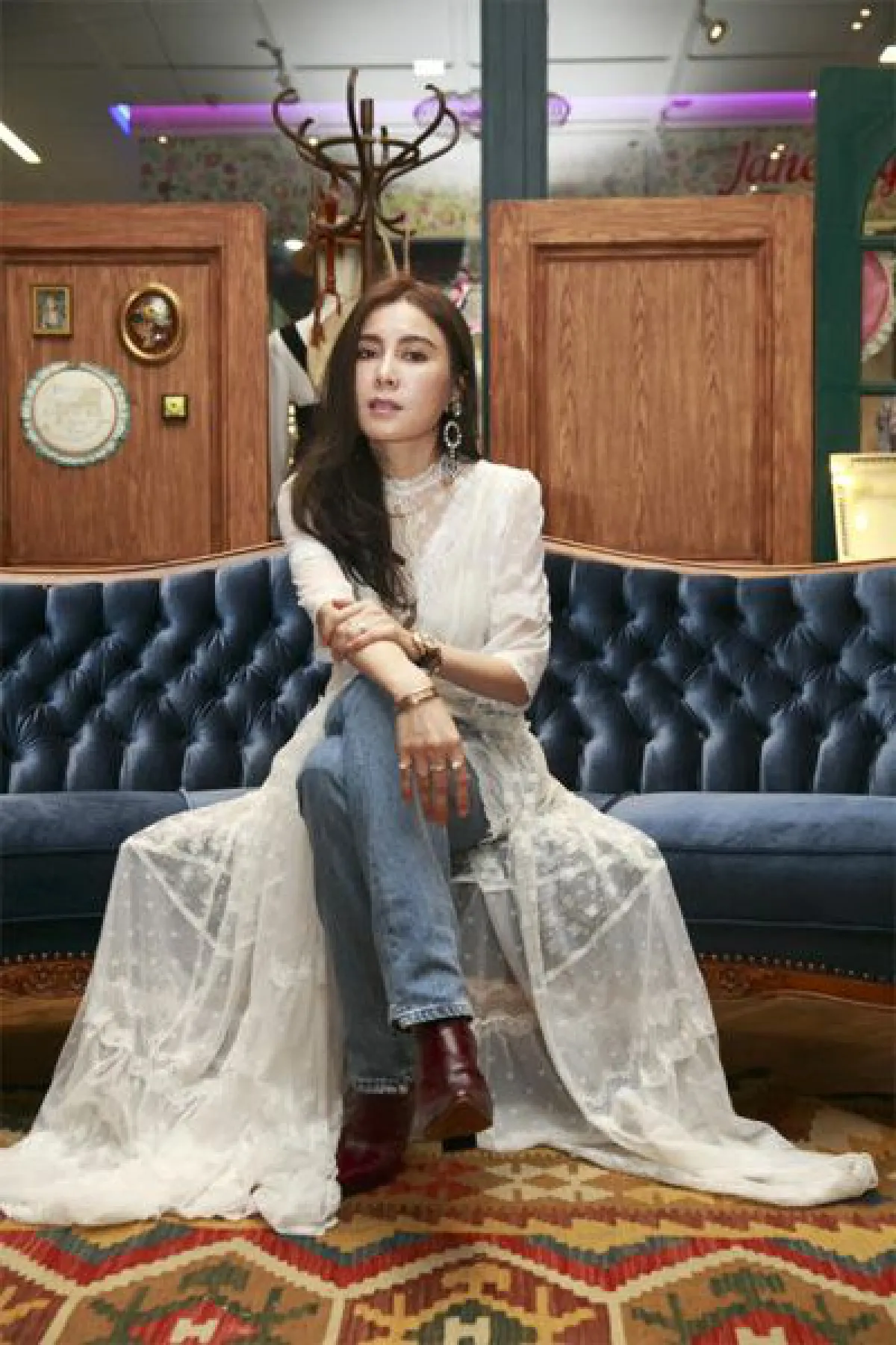 ความรักที่แสดงผ่านงานดีไซน์ เนตรดาว วัฒนะสิมากร