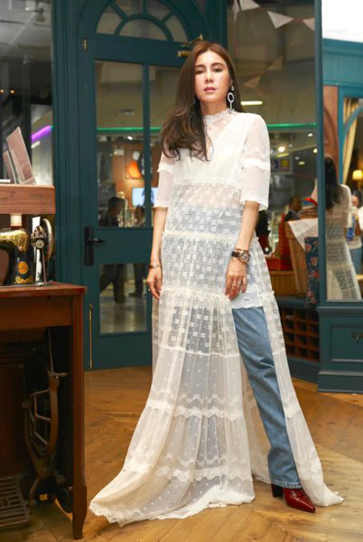 ความรักที่แสดงผ่านงานดีไซน์ เนตรดาว วัฒนะสิมากร