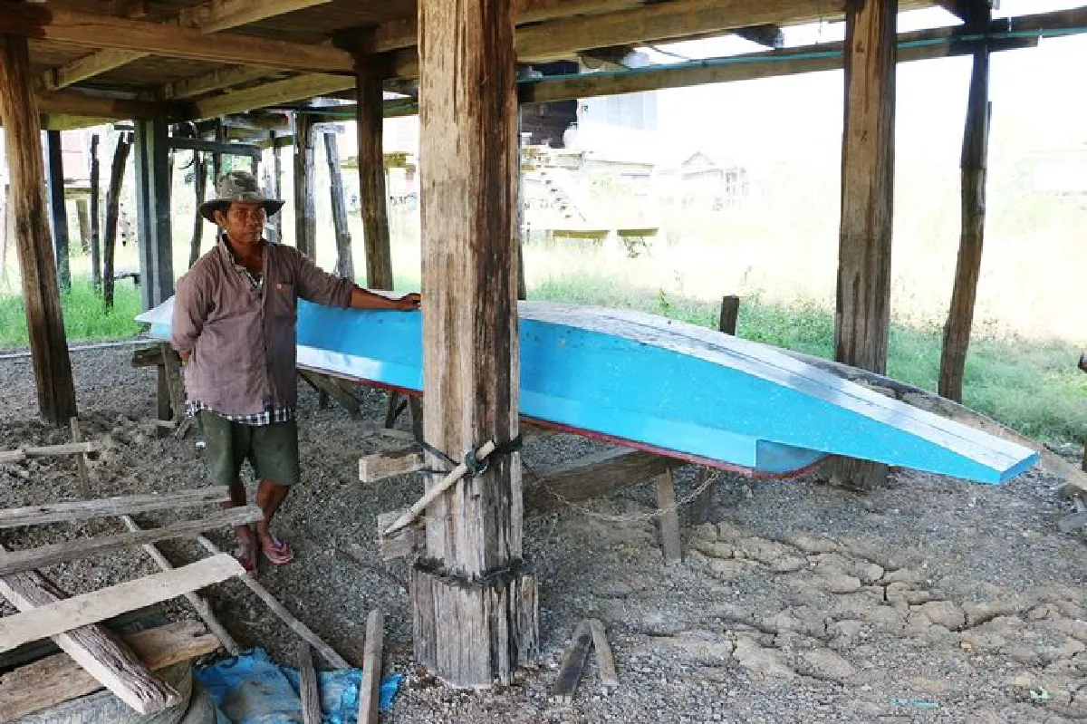 ชมภูมิปัญญาท้องถิ่นหมู่บ้านริมคลองยกเสาสูงหนีน้ำ