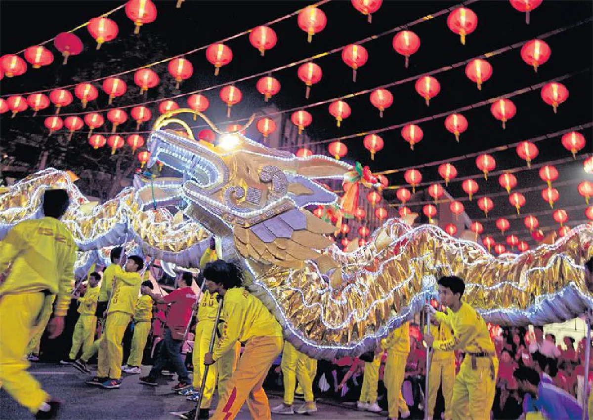 ‘เยาวราช’ หลังม่านแดงตรุษจีน