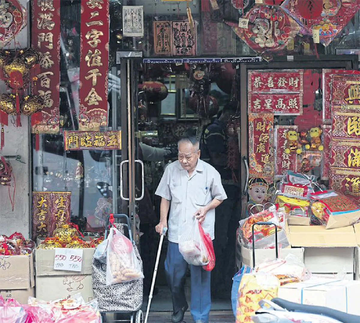 ‘เยาวราช’ หลังม่านแดงตรุษจีน