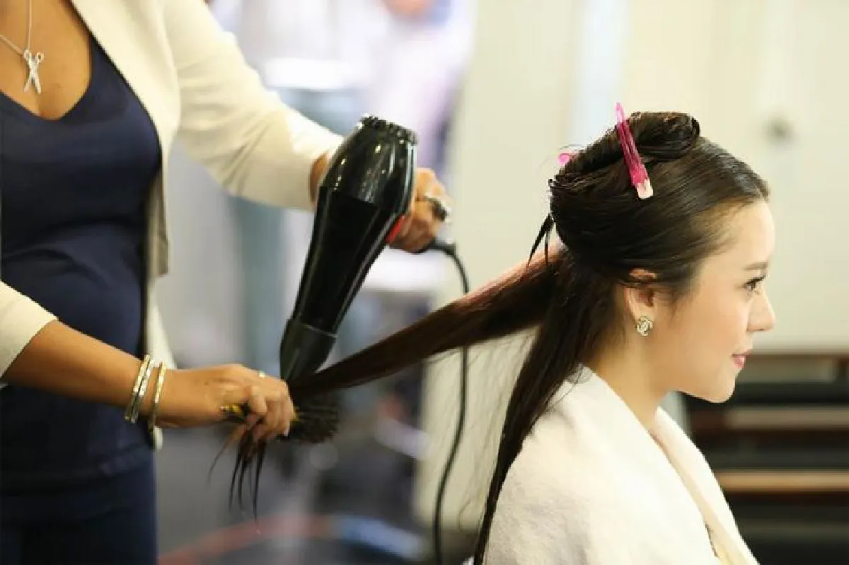 การทำสีผม...อย่าละเลยลืมดูแลผม