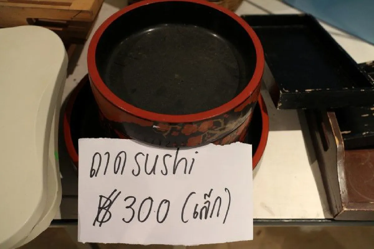 สำรวจมหกรรมเลหลัง "ปาร์คนายเลิศ" คนแห่ช้อป-ราคาหลักสิบยันหลายหมื่น