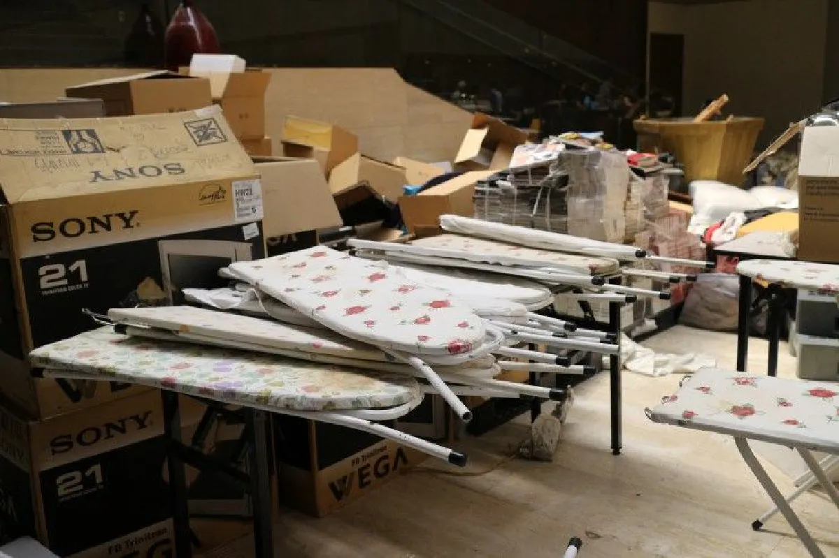 สำรวจมหกรรมเลหลัง "ปาร์คนายเลิศ" คนแห่ช้อป-ราคาหลักสิบยันหลายหมื่น