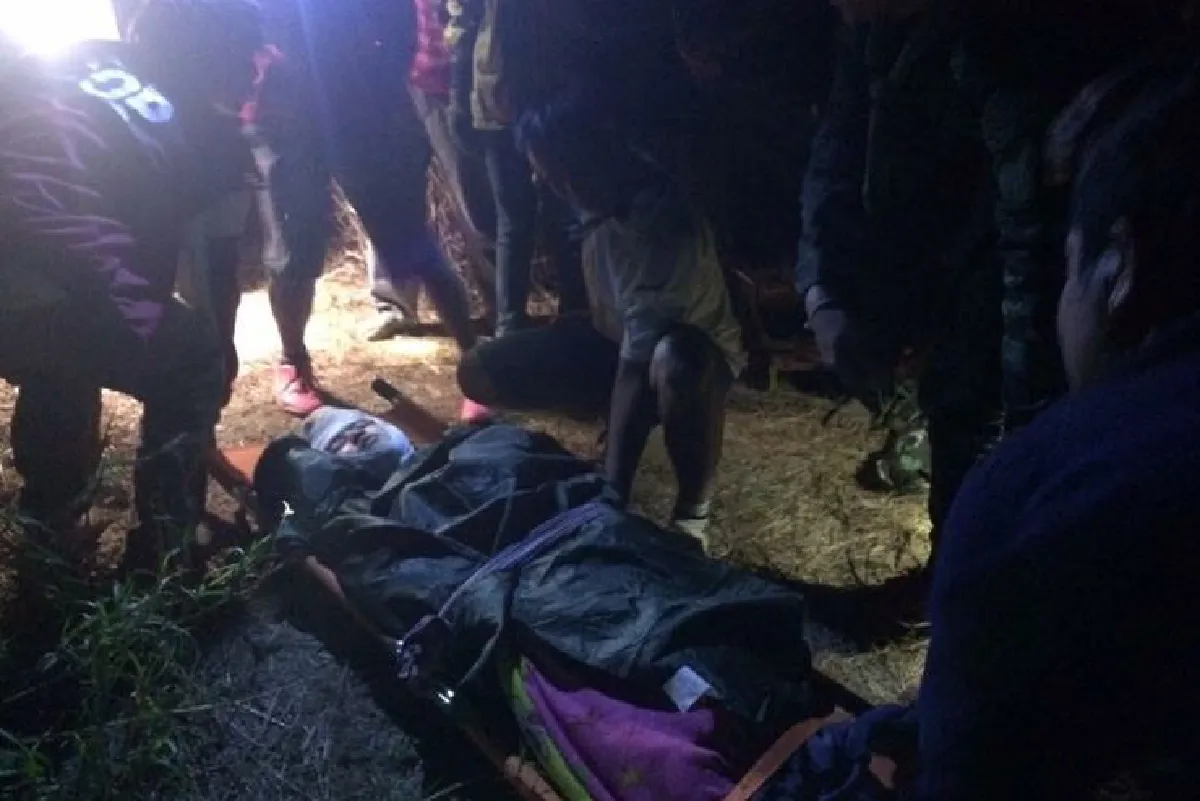 นักท่องเที่ยวเดินตกสันเขาช้างเผือกบาดเจ็บ