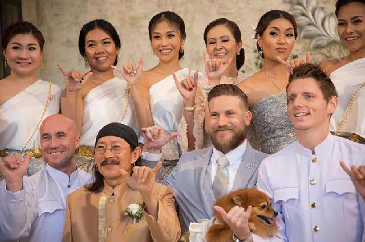 เซน ณิชา ลูกสาว แอ๊ด คาราบาว ควงแฟนฝรั่งเข้าพิธีวิวาห์ชื่นมื่น