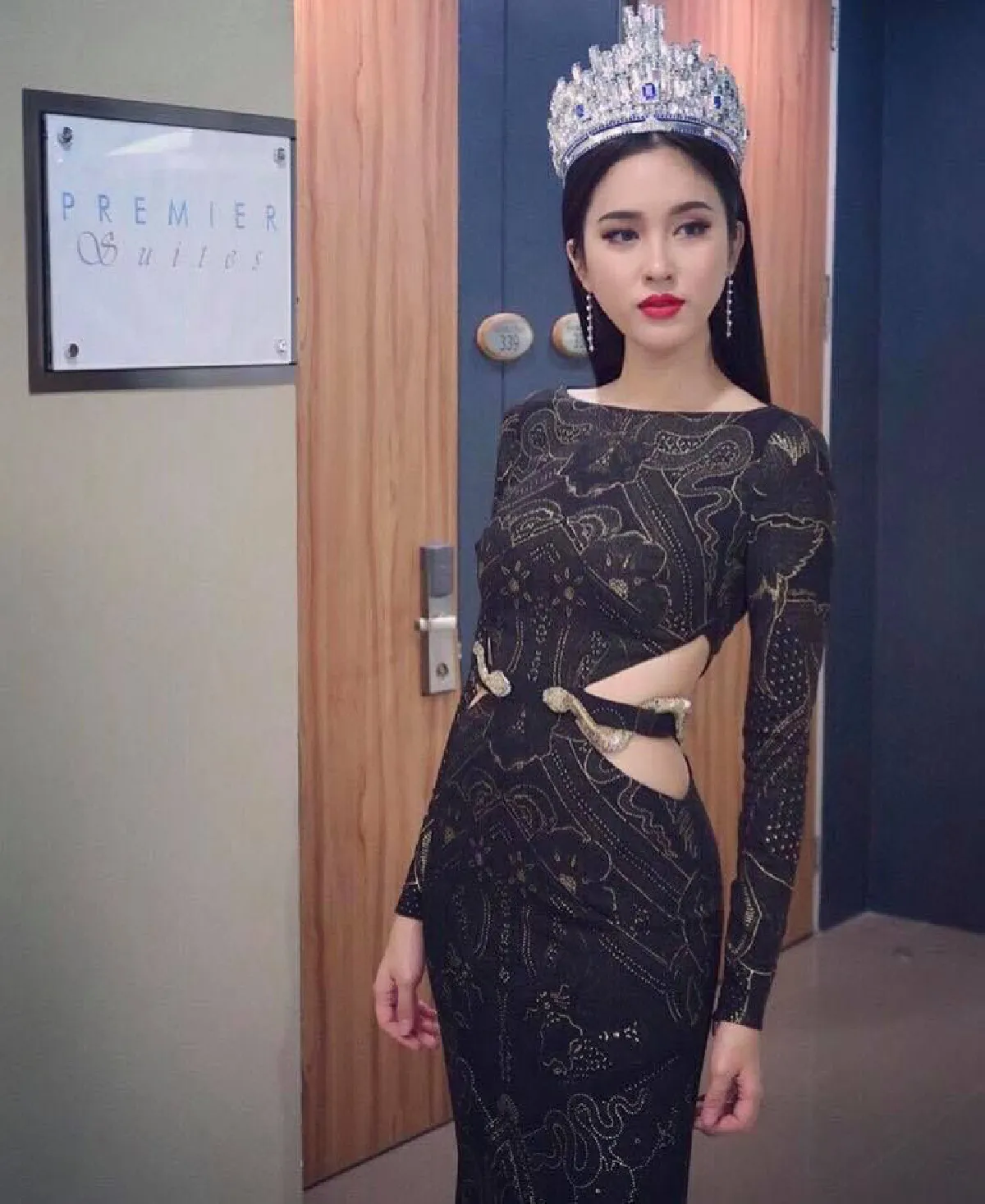 กระแสนางงามฟีเว่อร์! เหล่าซุปตาร์สวมมงกุฎ..จัดชุดใหญ่ไปจักรวาล