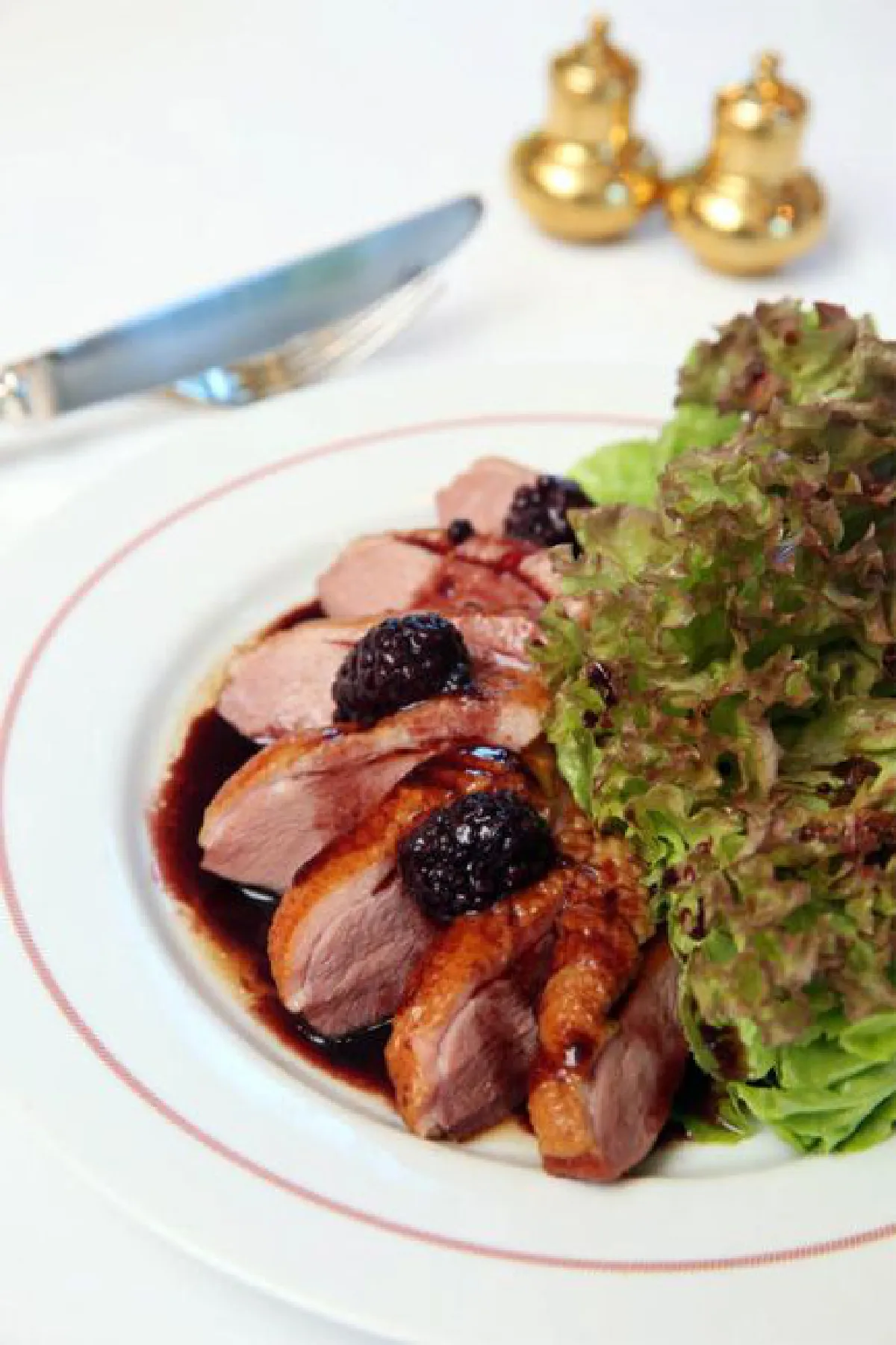 เดอะ คัพ เรสเทอรองต์ แอนด์ ทีรูม ความอร่อยครองใจนักชิม