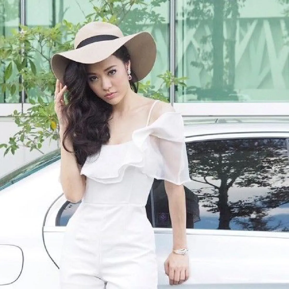 "ปลื้ม สุรบถ" พา "หงษ์หยก" เปิดตัวกับพ่อแม่