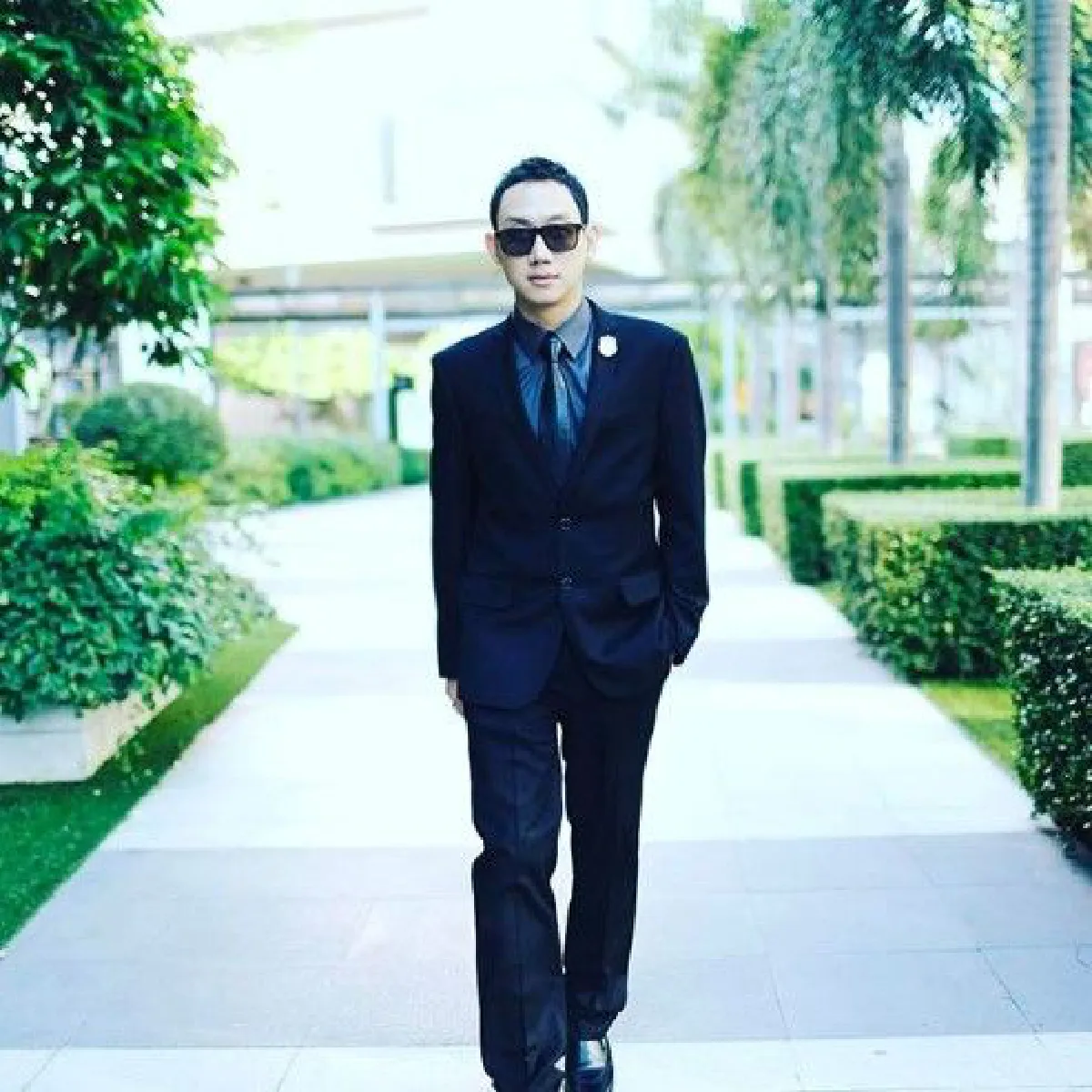 "ปลื้ม สุรบถ" พา "หงษ์หยก" เปิดตัวกับพ่อแม่