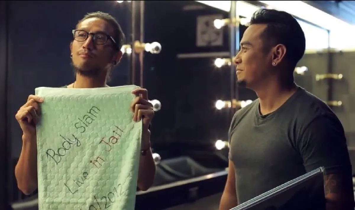 ซึ้งจนน้ำตาคลอ! ตูน บอดี้แสลม บุกให้กำลังใจ แต๊ก หลังเวทีเดอะวอยซ์