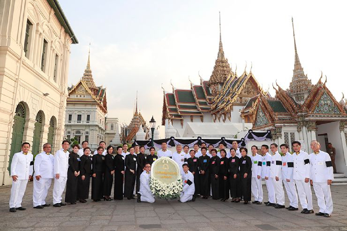 ไทยพาณิชย์ร่วมเป็นเจ้าภาพพระพิธีธรรมสวดพระอภิธรรมพระบรมศพพระบาทสมเด็จพระปรมินทรมหาภูมิพลอดุลยเดช ไทยพาณิชย์ร่วมเป็นเจ้าภาพพระพิธีธรรมสวดพระอภิธรรมพระบรมศพพระบาทสมเด็จพระปรมินทรมหาภูมิพลอดุลยเดช