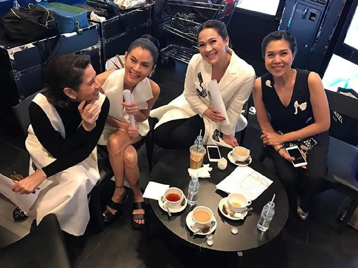 ปิ่น เก็จมณี โพสต์ให้กำลังใจ หมิว ลลิตา หลังยอมรับเลิกสามี