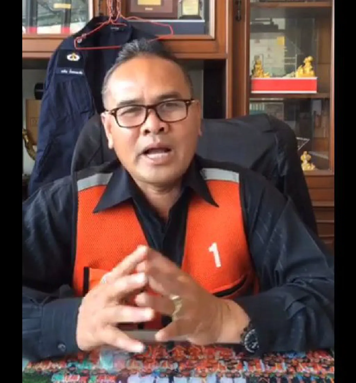 "เพราะความจำเป็นบีบบังคับ" เสียงครวญจากวินมอเตอร์ไซค์ที่ต้องวิ่งบนทางเท้า