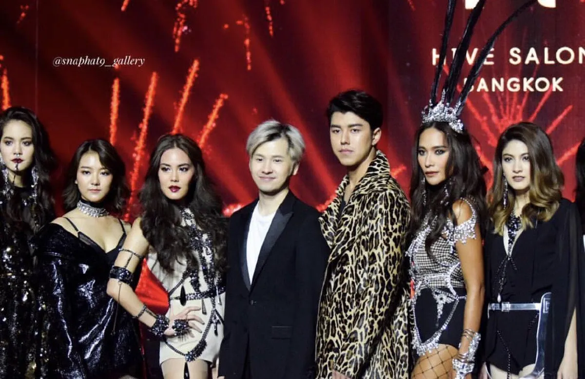 สุดอลังการ! เหล่าซุปตาร์เดินแบบประชันความแซ่บ ฉลอง 5 ปี Hive Salon