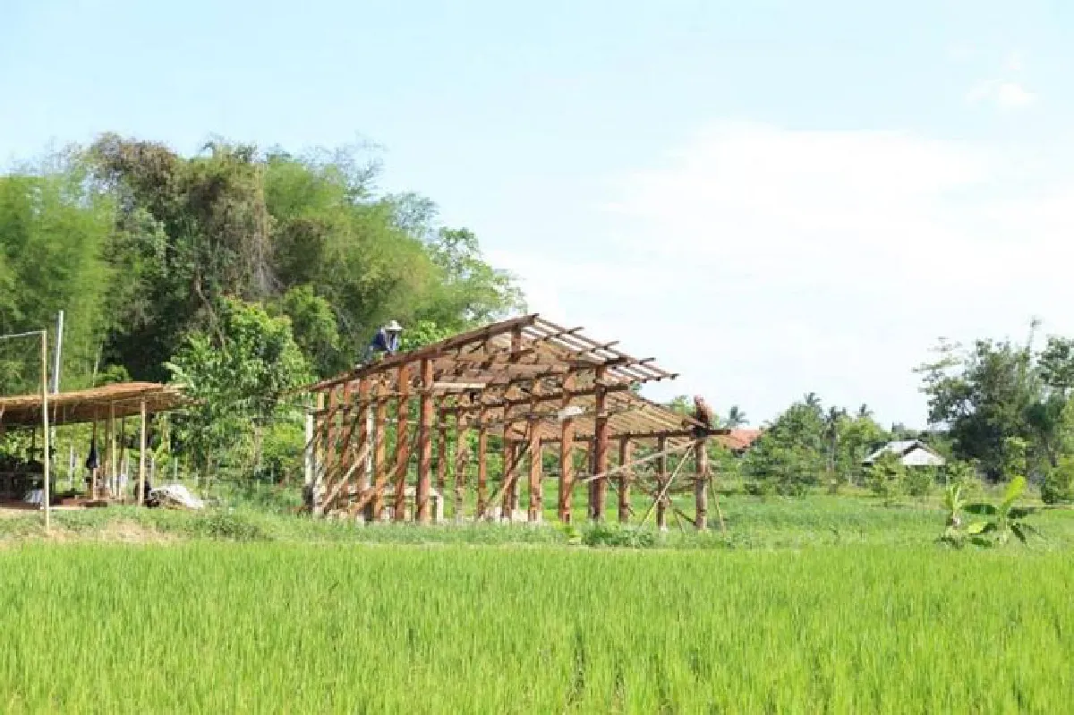 เดินทางสู่ใจกลาง แห่งบ้านเกิดเมืองนอน